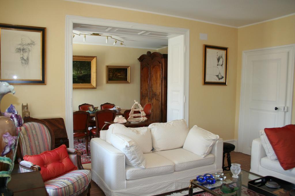 Chambres D'Hotes Les Chalands แซร์กูมีนส์ ภายนอก รูปภาพ